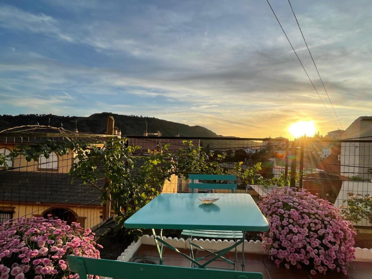 Casa Rural Vistablanca En Una Sola Planta Con Bonitas Vistas Y Piscina - Junto A La Capital Y La Alhambra 塞内斯·德拉维加 外观 照片