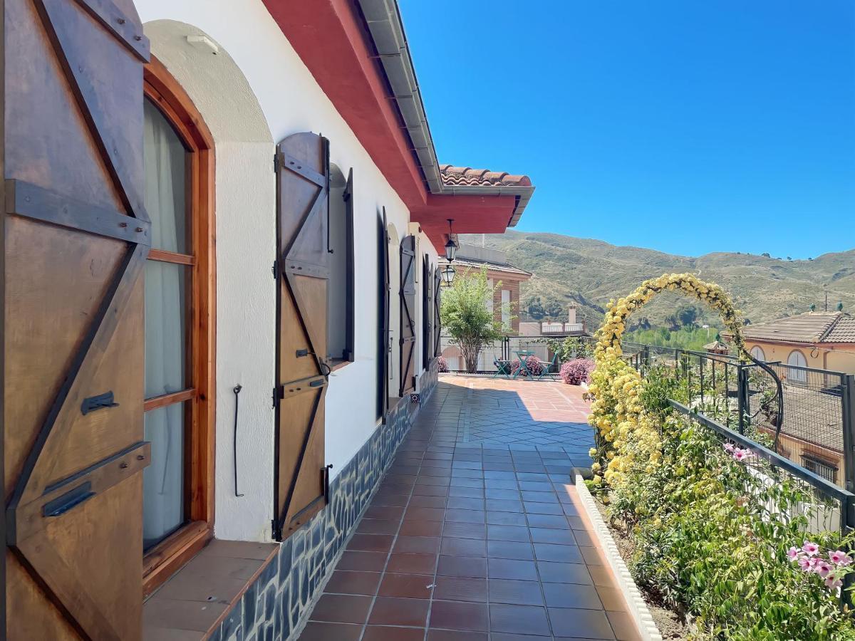 Casa Rural Vistablanca En Una Sola Planta Con Bonitas Vistas Y Piscina - Junto A La Capital Y La Alhambra 塞内斯·德拉维加 外观 照片